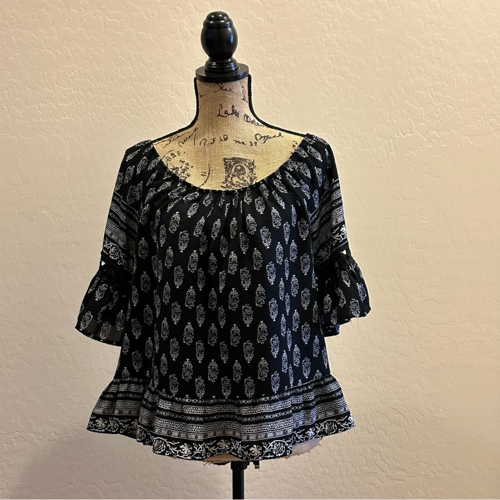 Black and White Patterned Peplum Top